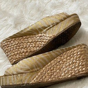 CL by Laundry Date Night Gold White Zebra Slip on Espadrille Peep toe Wedges 10